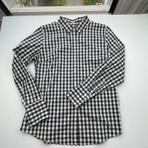 Banana Republic Riley Classic Navy and White Gingham Print Shirt with Spandex